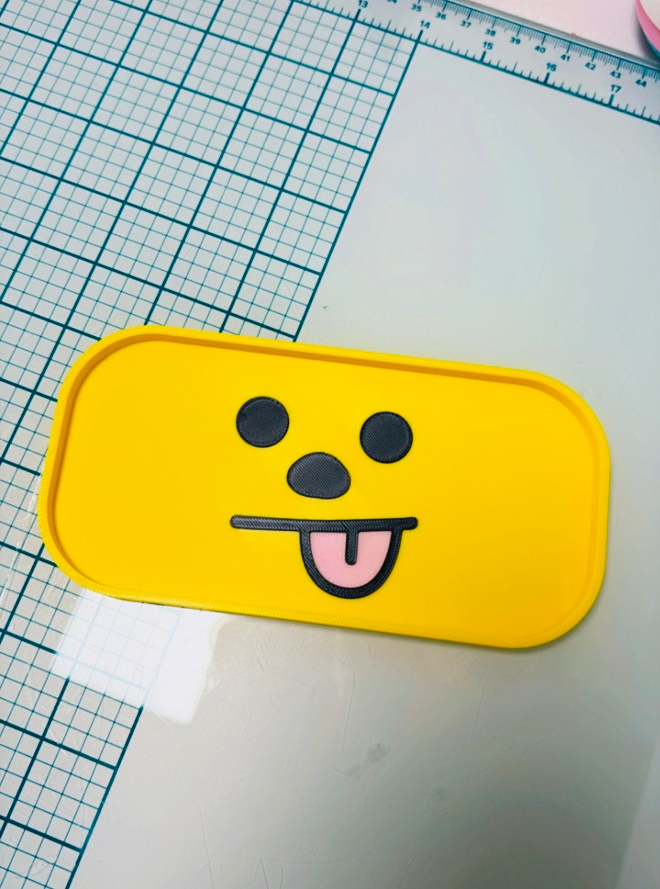 BT21 Sunglasses Tray