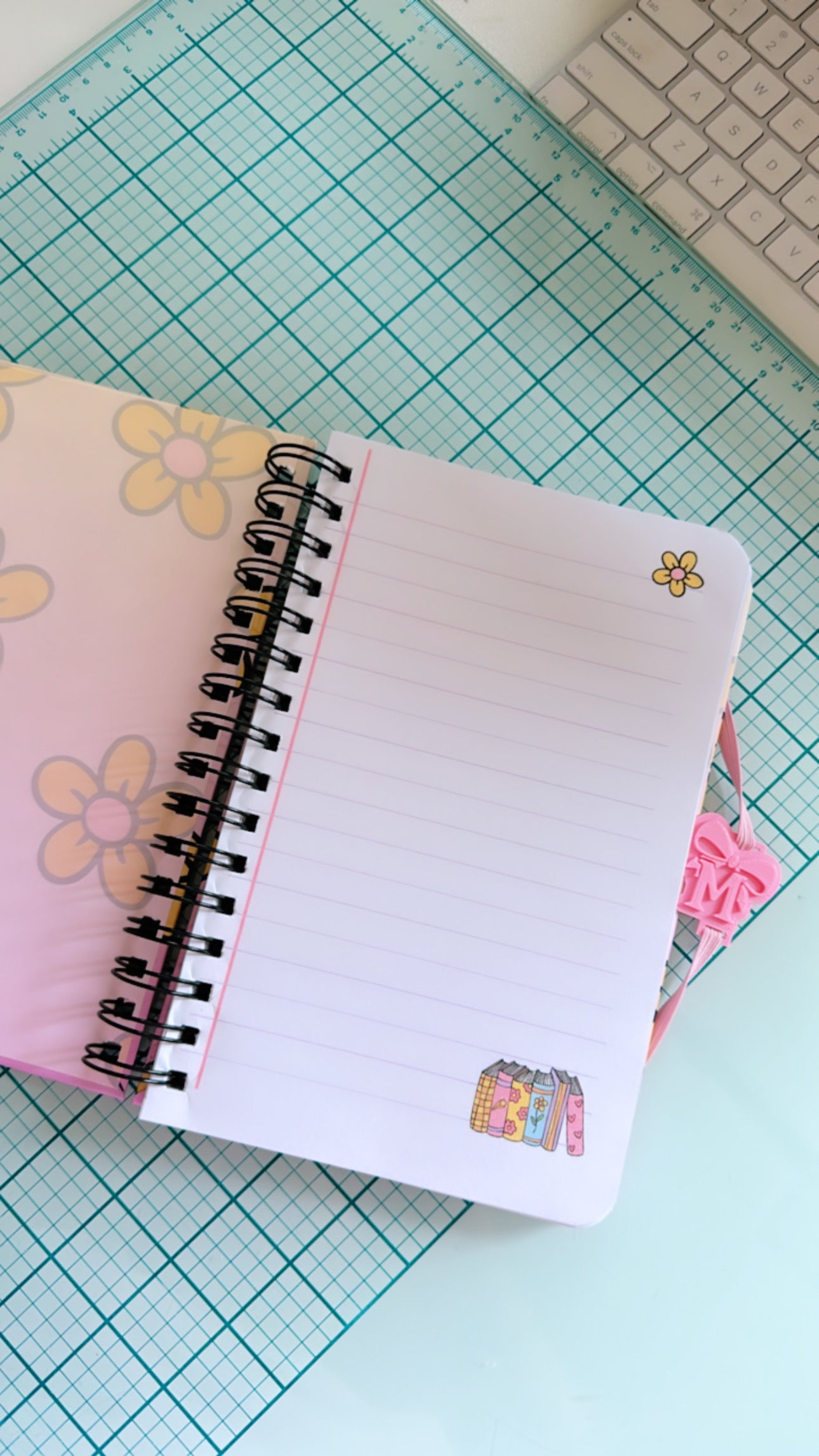 Daisy Notebook
