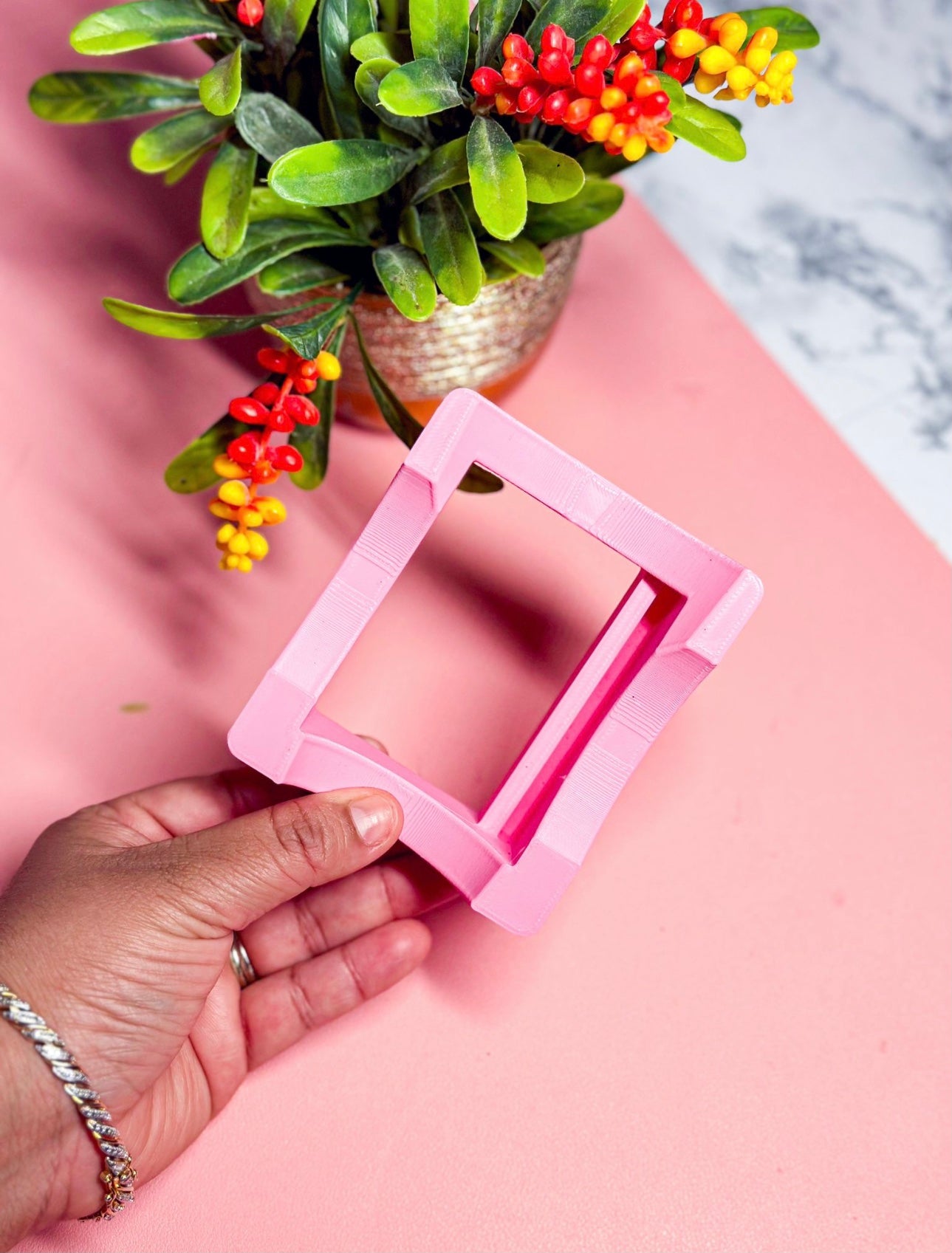 Cup stand